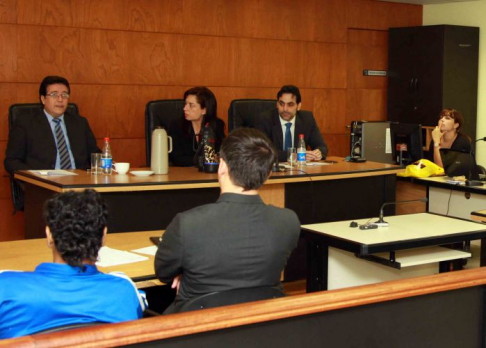 Imagen de un juicio oral y público desarrollado en el Palacio de Justicia de Asunción