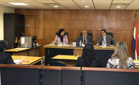 Imagen de un juicio oral desarrollado en el Palacio de Justicia de Asunción