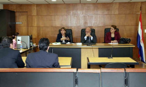 Imagen de un juicio oral desarrollado en el Palacio de Justicia de Asunción