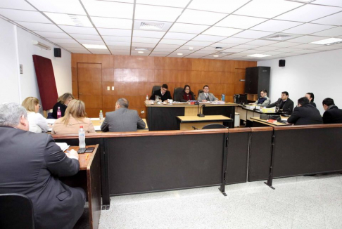 Desarrollo de una audiencia oral en la capital.