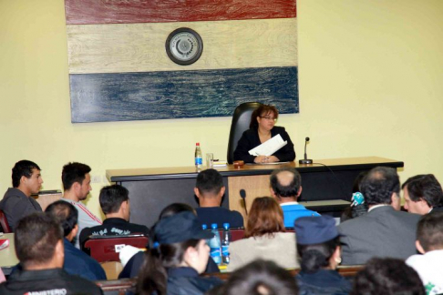 Imagen de un juicio oral y público desarrollado en el Palacio de Justicia de Asunción