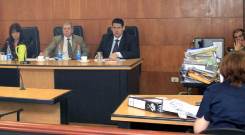 Imágen de un juicio oral y público desarrollado en el Palacio de Justicia de Asunción