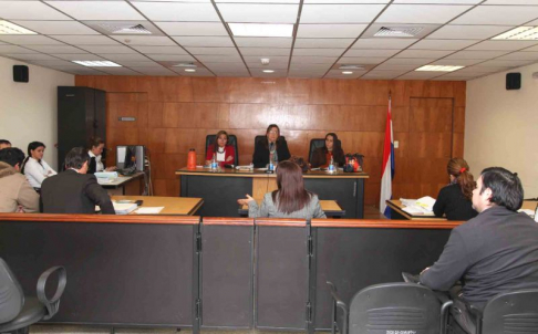 Imagen de un juicio oral desarrollado en el Palacio de Justicia de Asunción