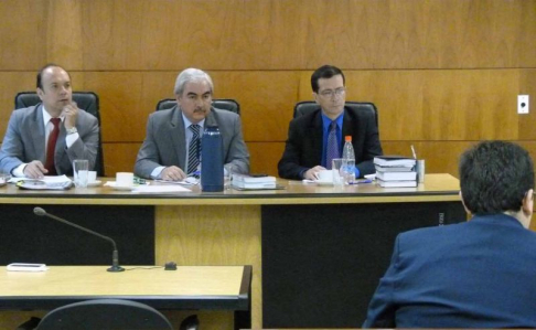 Imágen de un juicio oral y público desarrollado en el Palacio de Justicia de Asunción