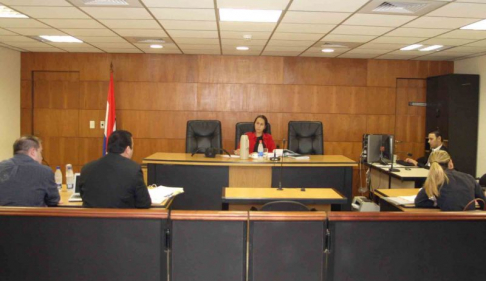Imagen de un juicio oral desarrollado en el Palacio de Justicia de Asunción