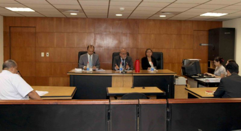 Imagen de un juicio oral desarrollado en el Palacio de Justicia de Asunción