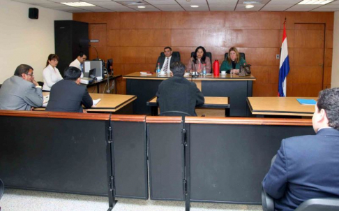 Imagen de un juicio oral desarrollado en el Palacio de Justicia de Asunción