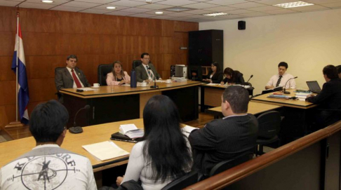 Imagen de un juicio oral desarrollado en el Palacio de Justicia de Asunción