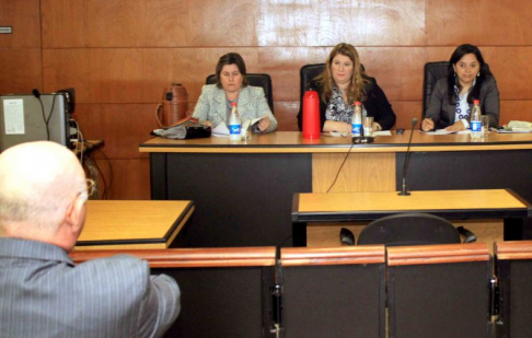 Imágen de un juicio oral y público desarrollado en el Palacio de Justicia de Asunción