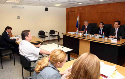 Imagen de un juicio oral desarrollado en el Palacio de Justicia de Asunción