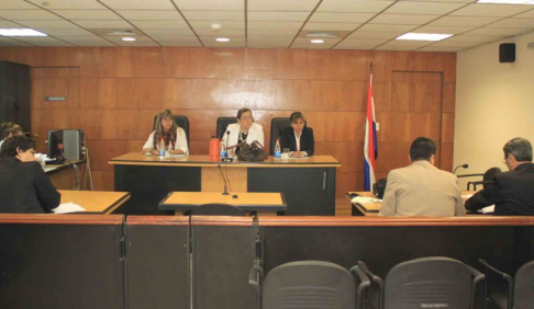 Imagen de un juicio oral desarrollado en el Palacio de Justicia de Asunción