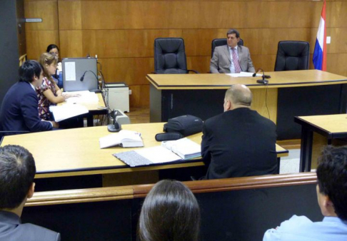 Imagen de un juicio oral desarrollado en el Palacio de Justicia de Asunción