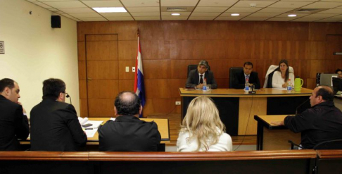 Imagen de un juicio oral y público desarrollado en el Palacio de Justicia de Asunción
