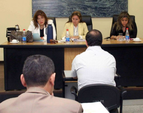 Imágen de un juicio oral y público desarrollado en el Palacio de Justicia de Asunción