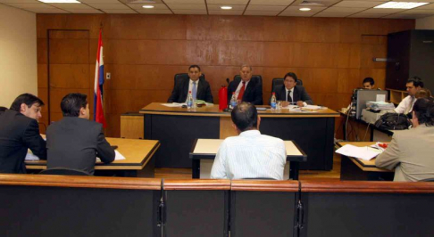 Imagen de un juicio oral desarrollado en el Palacio de Justicia de Asunción