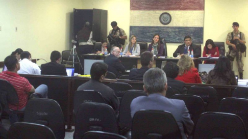 Imagen de un juicio oral desarrollado en el Palacio de Justicia de Asunción