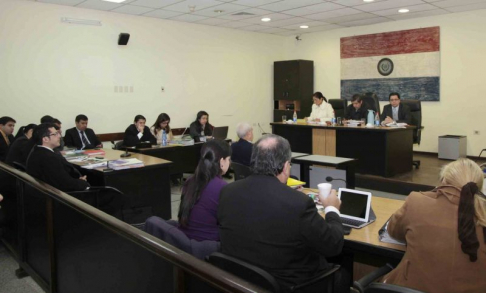 Imagen de un juicio oral desarrollado en el Palacio de Justicia de Asunción