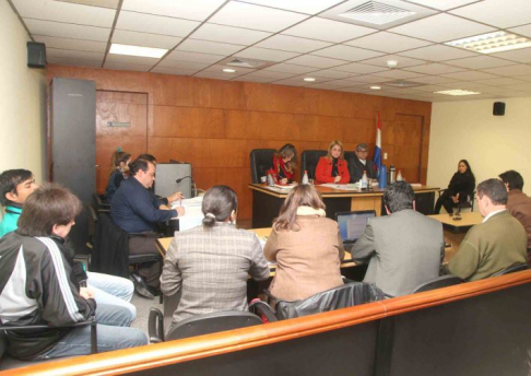 Imágenes de un Juicio Oral y Público realizado en el Palacio de Justicia