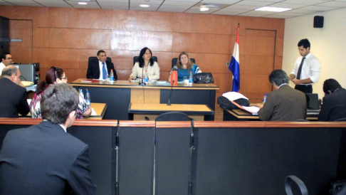 Imagen de un juicio oral desarrollado en el Palacio de Justicia de Asunción