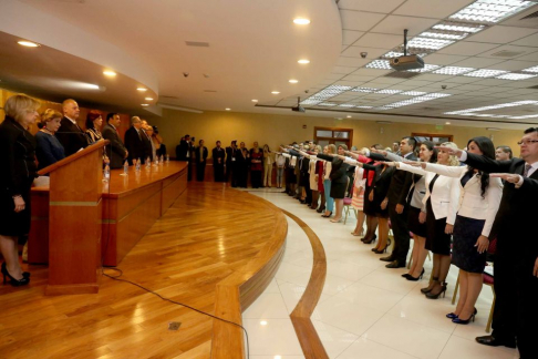 Los ministros de la Corte Suprema de Justicia tomaron juramento a los magistrados y agentes fiscales.