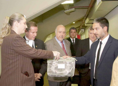 Tribunal Examinador culminó la elaboración del examen del 17.º Concurso de Notarios y Escribanos Públicos.