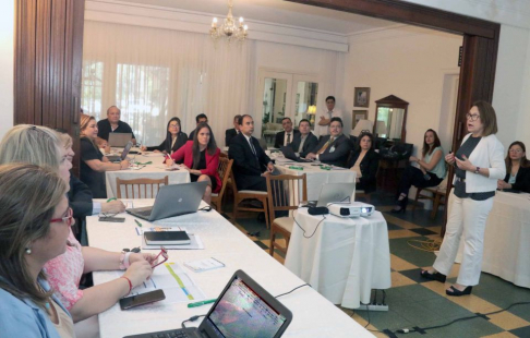 Disertación de Flora Rojas, experta en presupuestación de Usaid - Ceamso.