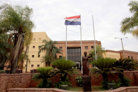 Asueto judicial y suspensión de plazos en Coronel Oviedo.