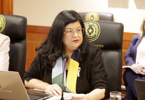 Mensaje institucional de la ministra Carolina Llanes.