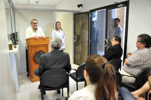 Con presencia del ministro de la Corte Suprema de Justicia doctor Antonio Fretes, se presentó el diccionario jurídico en guaraní.