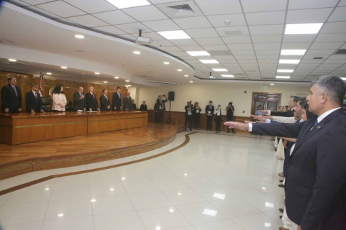 Autoridades judiciales tomaron juramento a magistrados, defensores públicos y agente fiscal.