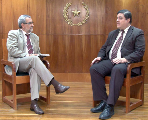 Esta programación se emite todos los viernes, de 12:30 a 13:00, luego del Informativo Judicial, con retransmisión el lunes en el mismo horario.