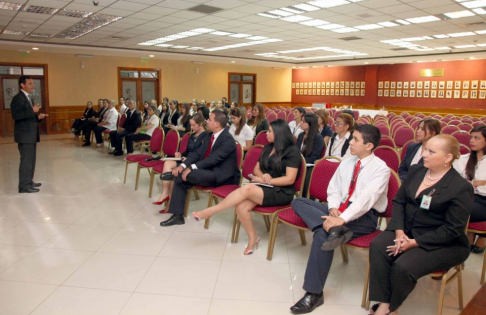 Apertura del ciclo de capacitaciones a funcionarios que participarán de la XVIII Cumbre Judicial Iberoamericana.