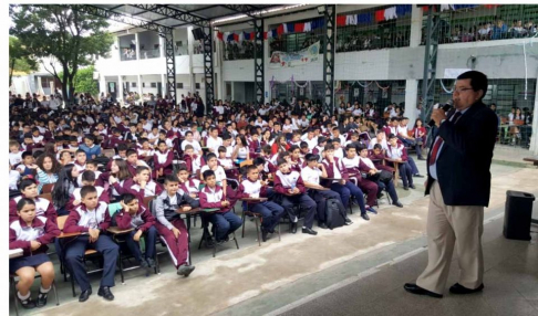 El docente Mariano González dio inicio a las actividades en el colegio Pablo Patricio Bogarín.