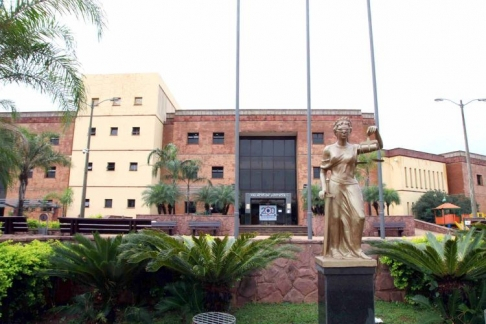 Fachada del Palacio de Justicia de Caaguazú.