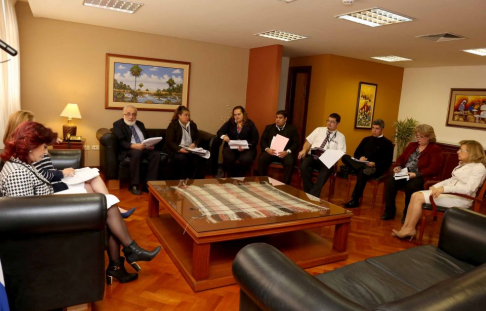 Las ministras de la Corte, presidenta Alicia Pucheta y vicepresidenta Miryam Peña, se reunieron esta mañana con representantes del Sifurep.