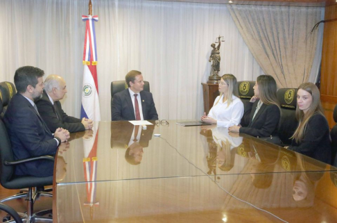 El presidente de la Corte Suprema de Justicia, doctor Alberto Martínez Simón, recibió a representantes de las instituciones organizadoras del XI Congreso Departamental de Derecho.