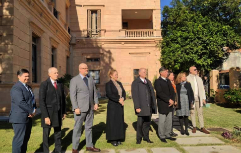 Ministro Benítez Riera verificó avance de obras en la Sindicatura General de Quiebras.