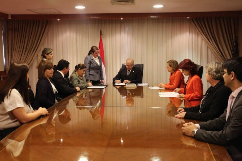 Firma de convenio de cooperación interinstitucional entre la Corte Suprema de Justicia y la UCA.