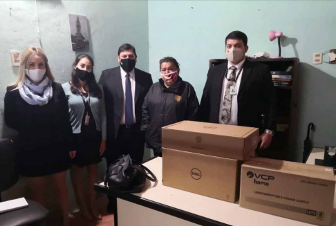 Prosigue entrega de equipos informáticos en varios Juzgados