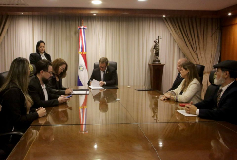 Corte Suprema y Plan International Paraguay buscan fortalecer la protección de la niñez.