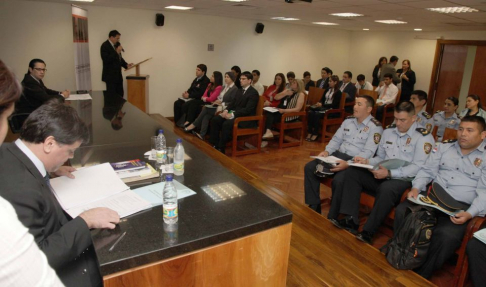 Participación de integrantes de la Policía Nacional y también de los funcionarios de los juzgados especializados y de la Oficina de Atención Permanente.