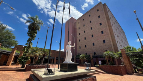 Digitalización total de los Juzgados de Paz mediante la implementación del Expediente Judicial Electrónico.