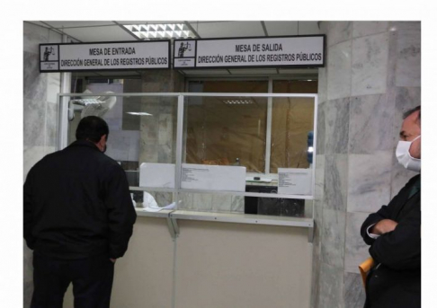 Oficina situada en planta baja del Palacio de Justicia de Asunción.