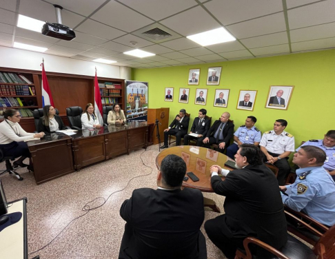 Cursantes del Instituto de Altos Estudios Estratégicos visitaron la sede judicial de Concepción.