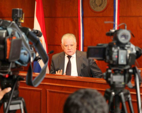 El presidente de la Corte Surprema de Justicia, doctor Víctor Núñez durante la conferencia de prensa