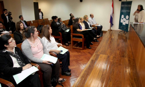 La actividad se llevó a cabo en la sala de conferencias N° 1, del octavo piso de la torre norte, del Palacio de Justicia de Asunción.
