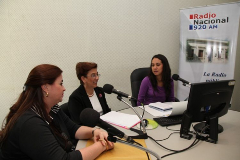 Las magistradas dieron una reseña de la organizaciòn encargada de la actividad durante el entrevista.