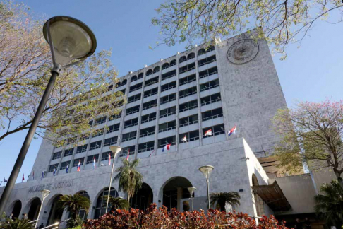 Fachada del Palacio de Justicia de Asunción.