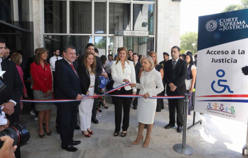 La titular de la máxima instancia judicial, Alicia Pucheta, estuvo presente en la inauguración oficial de la Semana de la Integridad Judicial.