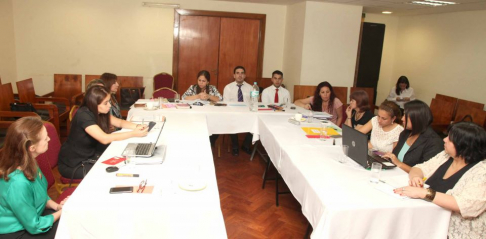 La reunión se desarrolló en la sede judicial capitalina.